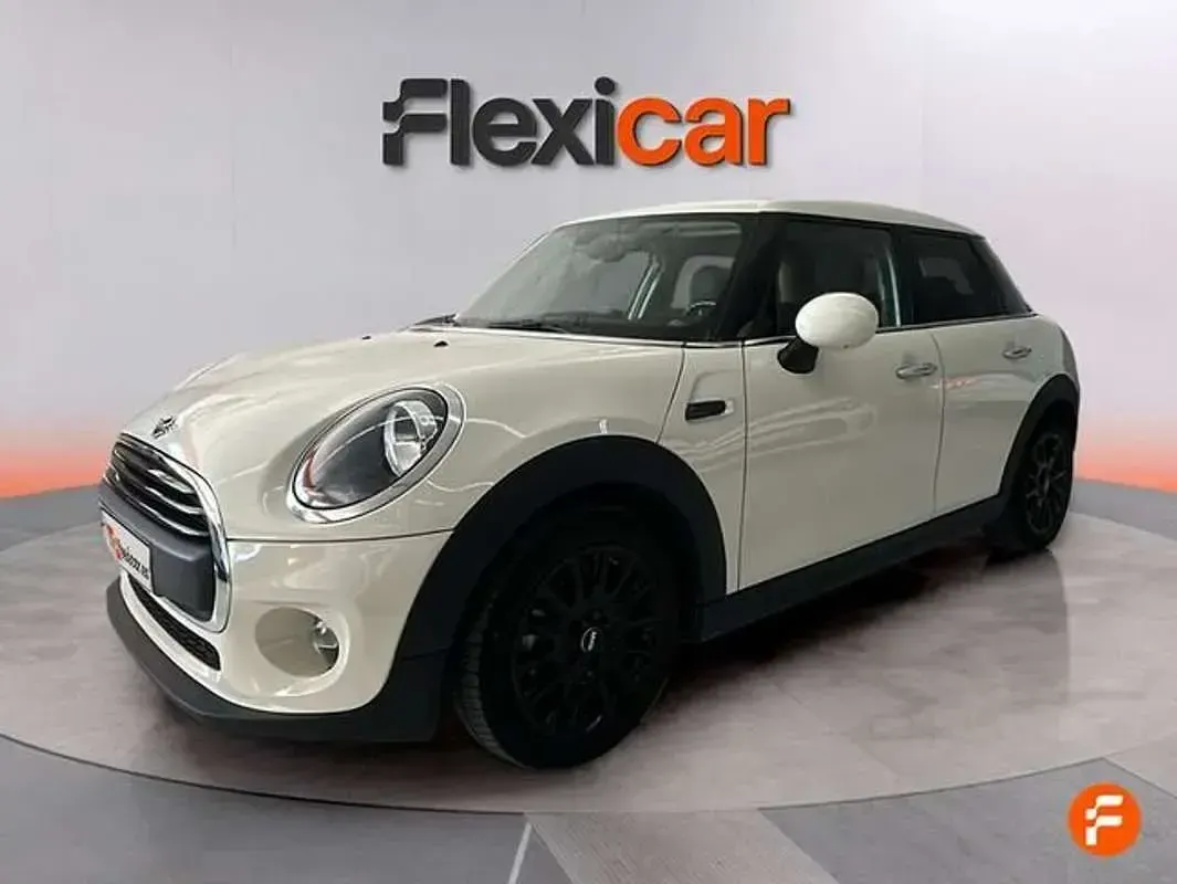 Usado Mini Cooper 95 CV (69 kW) 2018 Beige Utilitario