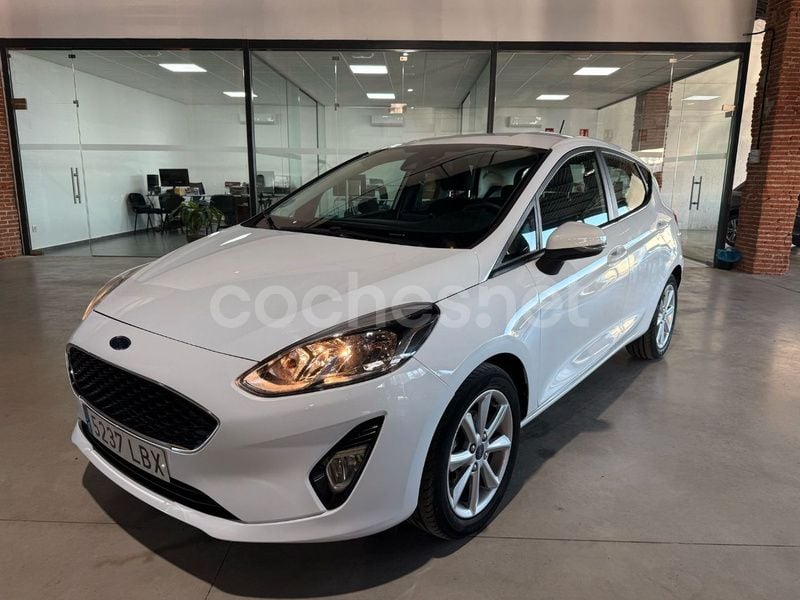 Blanco Usado 2019 Ford Fiesta Trend Utilitario | 11.500 € (Precio justo) - Imagen 1/4