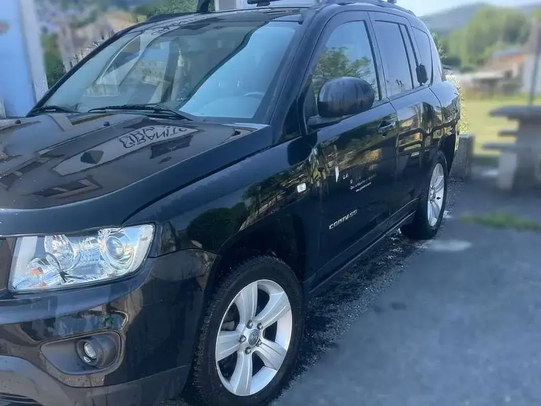 Usado Jeep Compass Limited 163 CV (119 kW) 2013 Negro SUV
