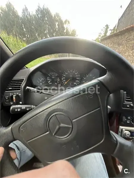 Usado Mercedes SL500 320 CV (235 kW) 1995 Gris / plata Descapotable