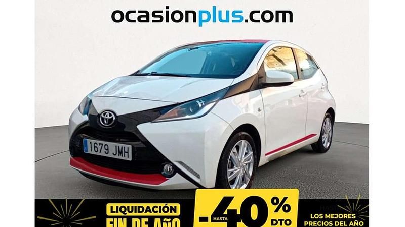 Blanco Usado 2016 Toyota Aygo X-play Utilitario | 8850 € (Un poco caro) - Imagen 1/4