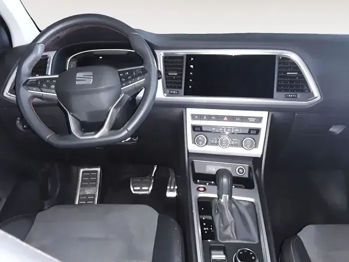 Usado Seat Ateca FR 150 CV (110 kW) 2025 Gris SUV