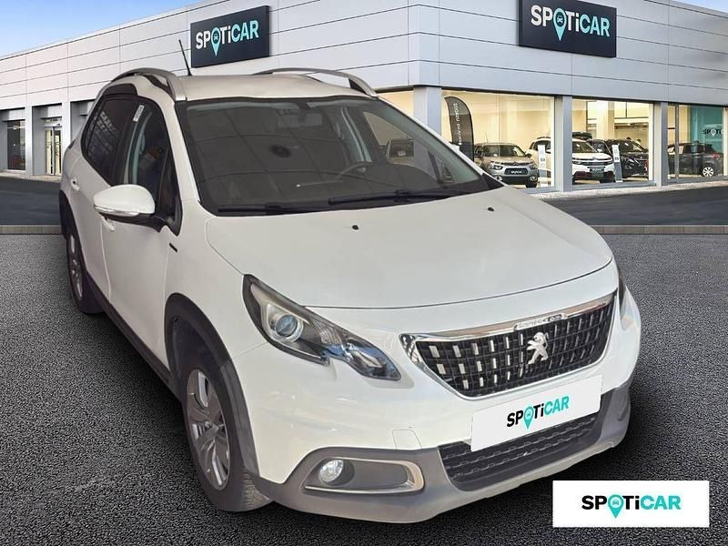 Usado Peugeot 2008 Signature Sky 82 CV (60 kW) 2019 Blanco SUV