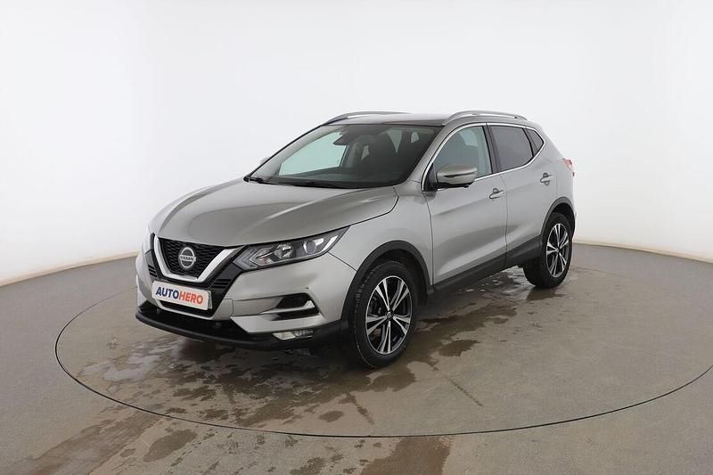 Usado Nissan Qashqai N-TEC 140 CV (102 kW) 2021 Gris SUV