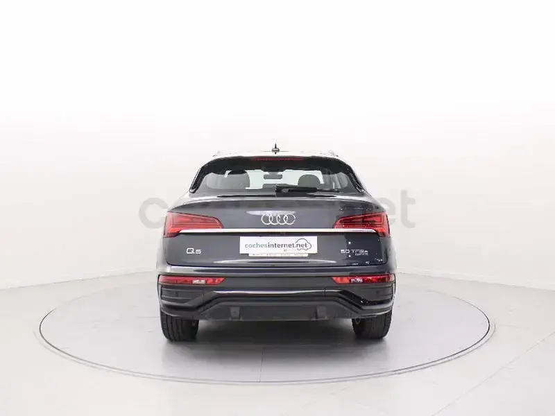 Usado Audi Q5 Sportback Advanced Plus 299 CV (219 kW) 2025 Gris / plata SUV