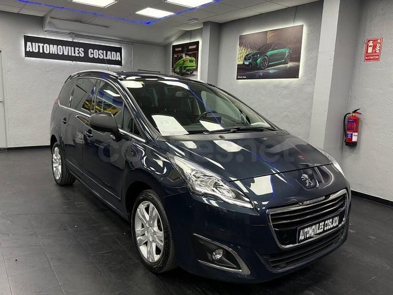 Usado Peugeot 5008 Allure 120 CV (88 kW) 2015 Azul Monovolumen