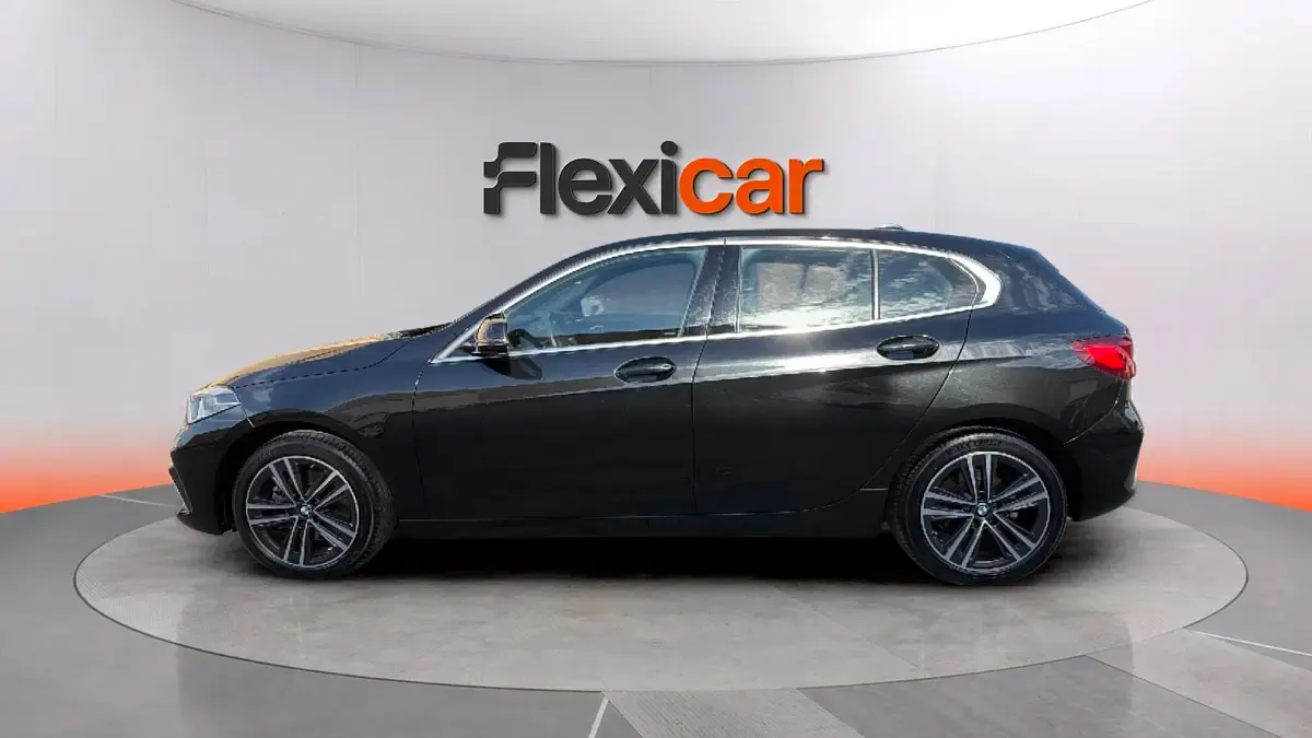 Usado BMW 116 116 CV (85 kW) 2019 Negro Utilitario