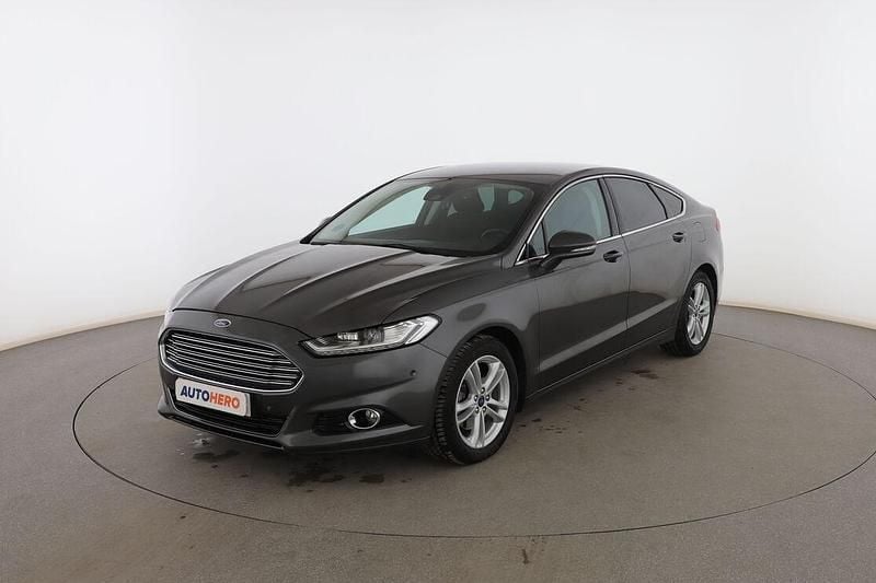 Gris Usado 2016 Ford Mondeo Titanium Berlina | 15.899 € (Precio justo) - Imagen 1/3
