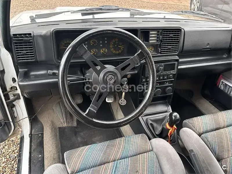 Usado Lancia 2000 165 CV (121 kW) 1989 Blanco Berlina