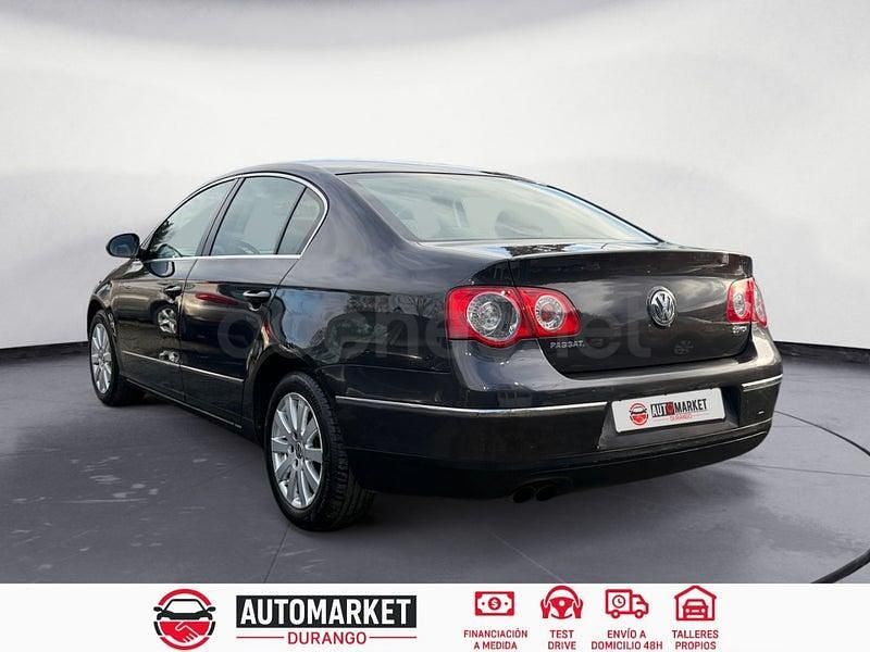 Usado VW Passat Highline 140 CV (102 kW) 2009 Negro Berlina