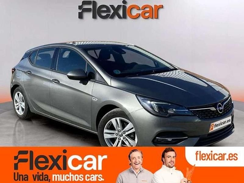Usado Opel Astra 110 CV (80 kW) 2020 Gris Berlina
