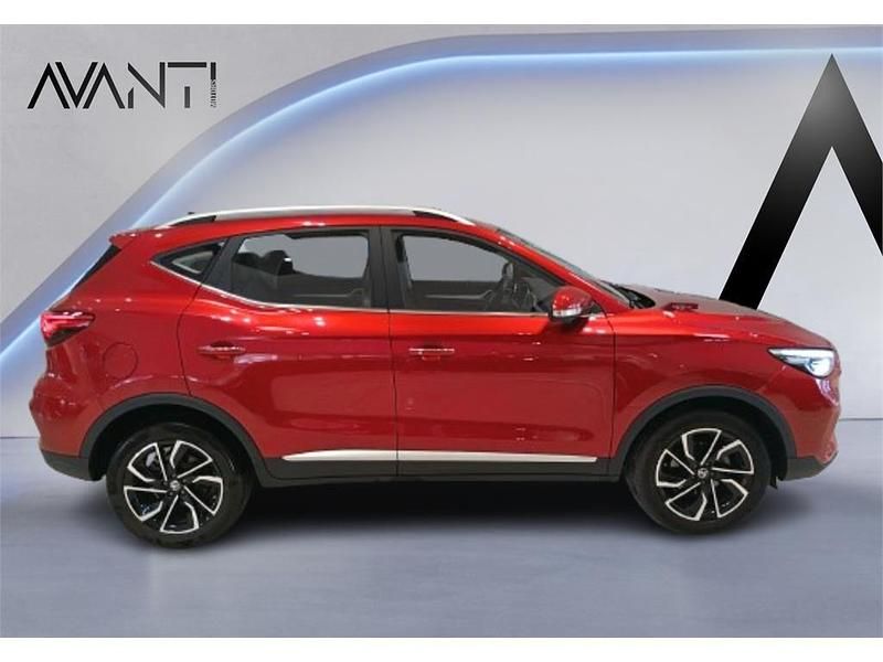 Usado MG ZS Luxury 111 CV (81 kW) 2025 Rojo SUV