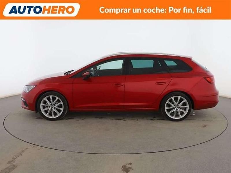 Usado Seat Leon FR 150 CV (110 kW) 2019 Rojo Utilitario