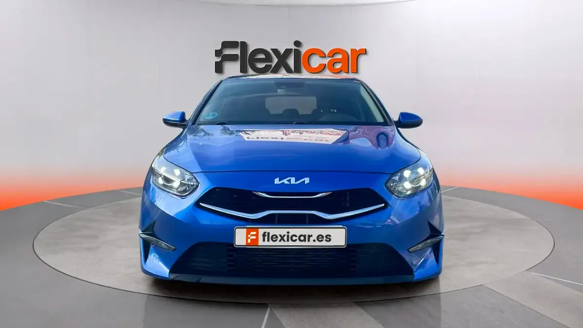Usado Kia Ceed 101 CV (74 kW) 2022 Azul Utilitario