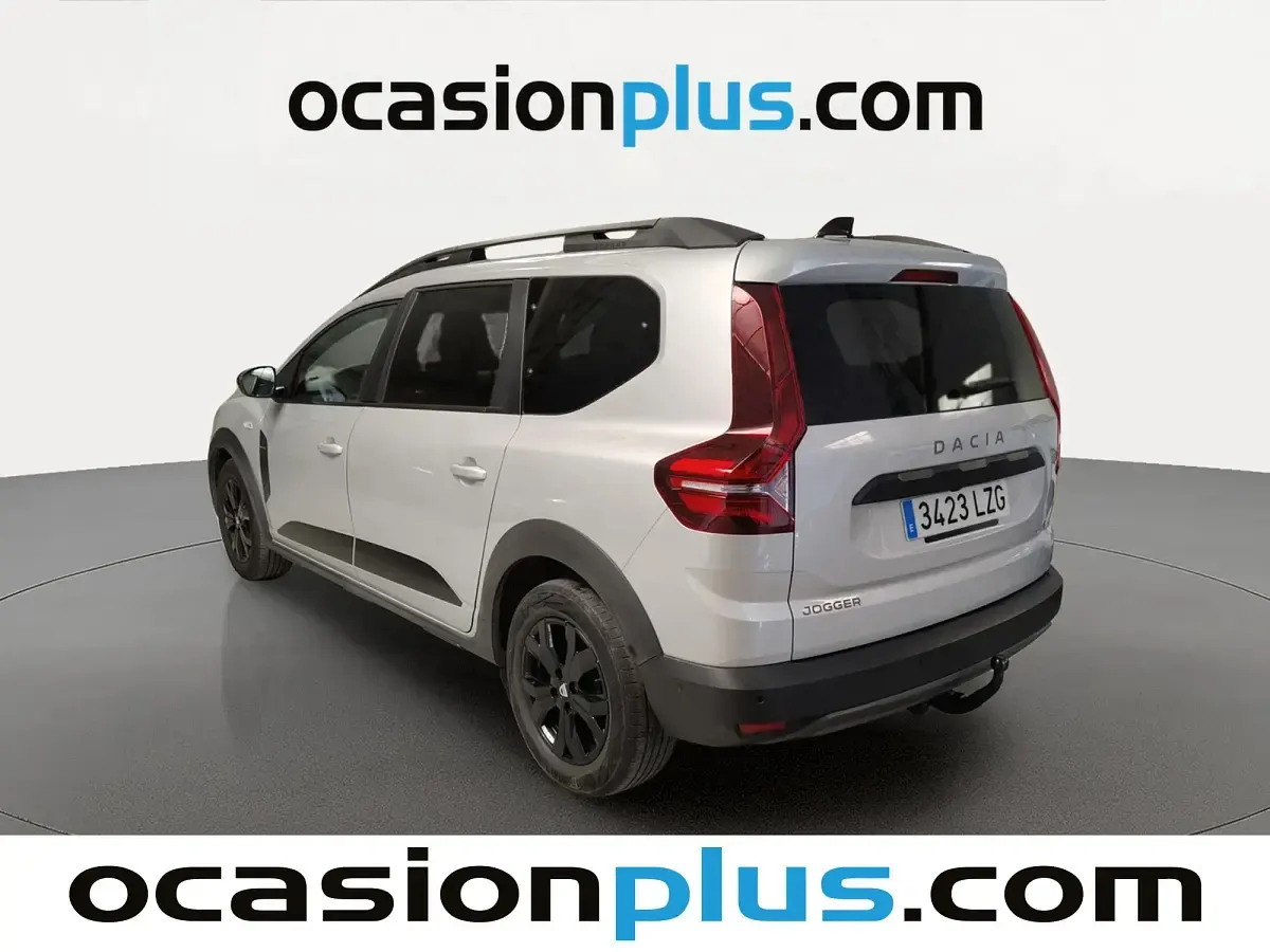 Usado Dacia Jogger Extreme 100 CV (73 kW) 2022 Gris Monovolumen
