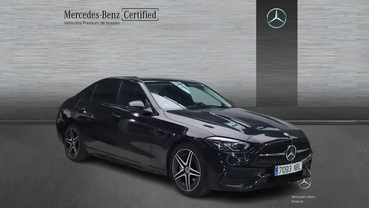 Usado Mercedes C220 AMG line 200 CV (147 kW) 2025 Negro obsidiana Berlina