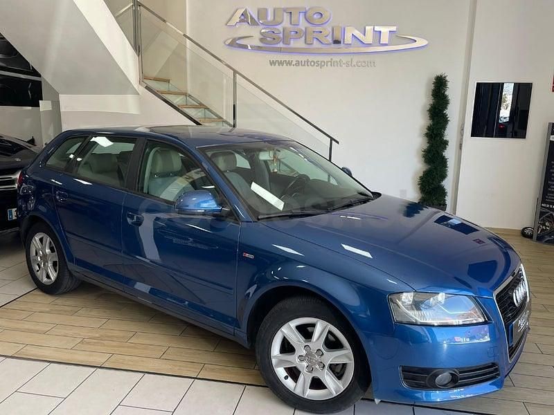 Usado Audi A3 Ambition 105 CV (77 kW) 2010 Azul Utilitario