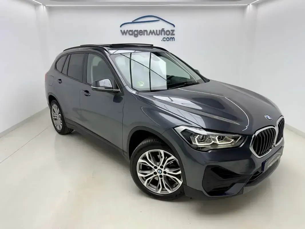 Usado BMW X1 136 CV (100 kW) 2021 Gris SUV