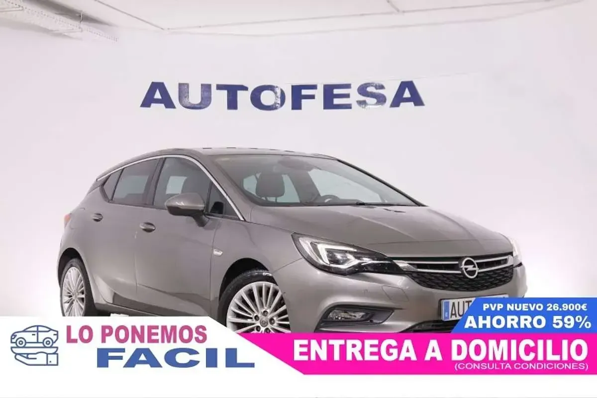 Usado Opel Astra Dynamic 136 CV (100 kW) 2016 Gris / plata Berlina