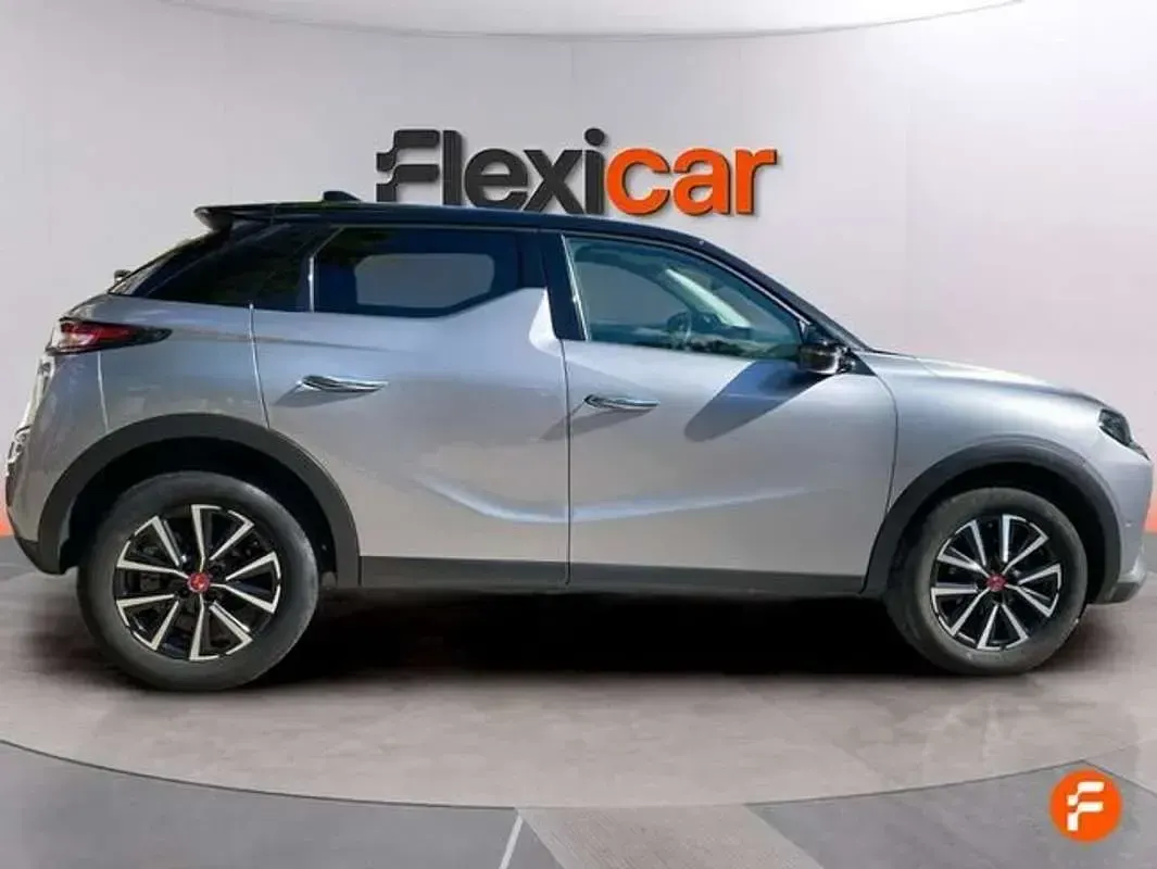 Usado DS Automobiles DS3 Crossback Performance 131 CV (96 kW) 2023 Gris SUV