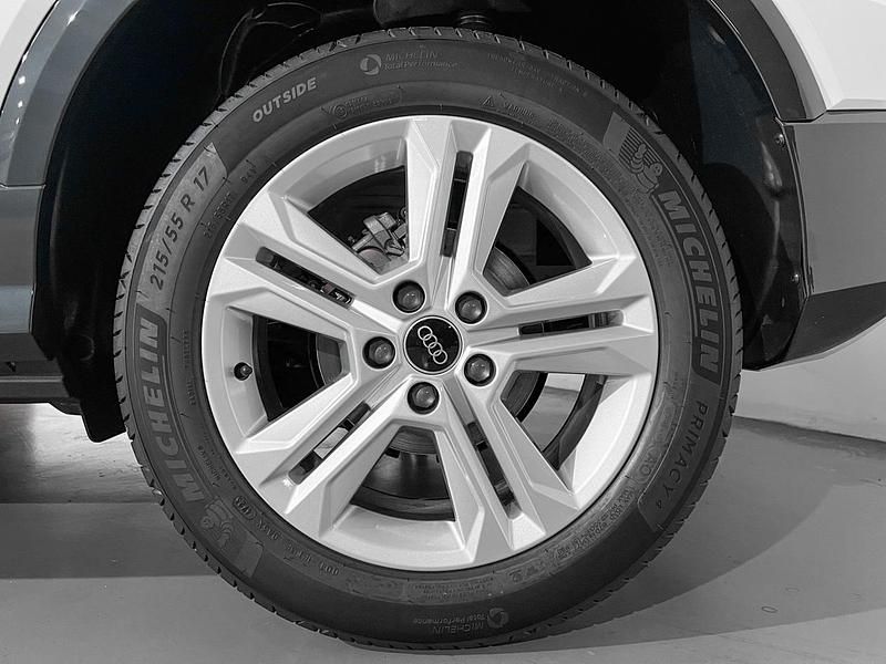 Usado Audi Q2 Sport 110 CV (80 kW) 2022 Blanco ibis SUV