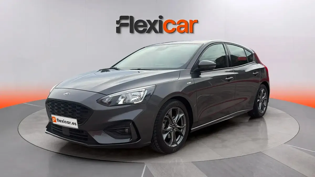 Usado Ford Focus ST-Line 125 CV (91 kW) 2019 Gris Berlina