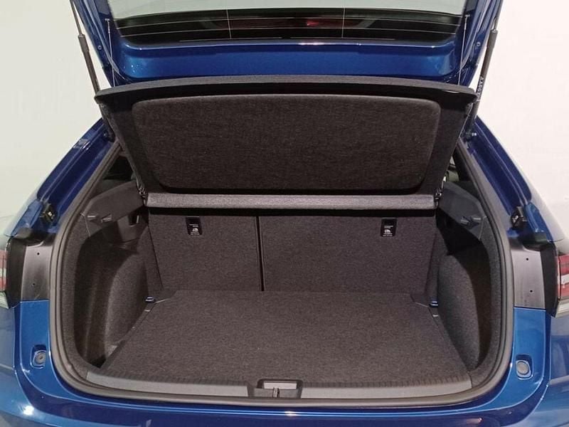 Usado VW Taigo R-line 115 CV (84 kW) 2024 Azul SUV