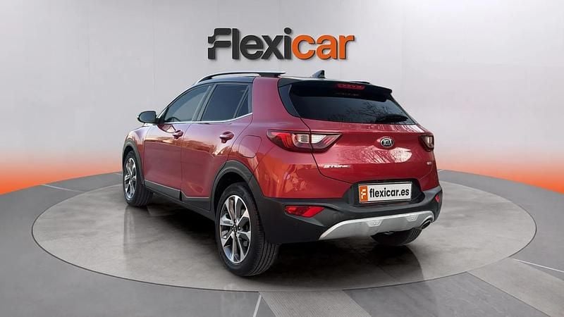 Usado Kia Stonic 101 CV (74 kW) 2019 Rojo SUV