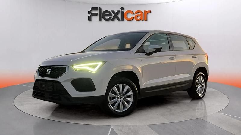 Begagnad Seat Ateca Reference 110 HK (80 kW) 2023 Vit SUV