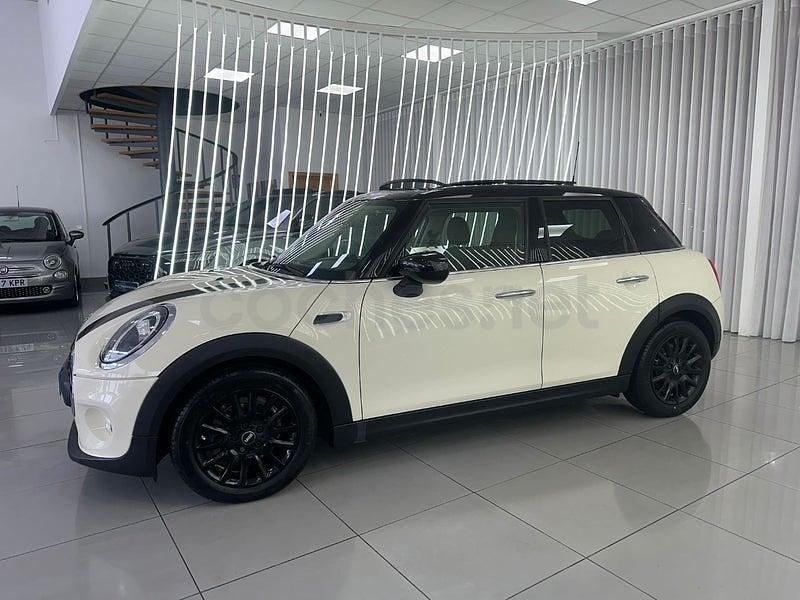 Usado Mini ONE 102 CV (75 kW) 2020 Beige Utilitario