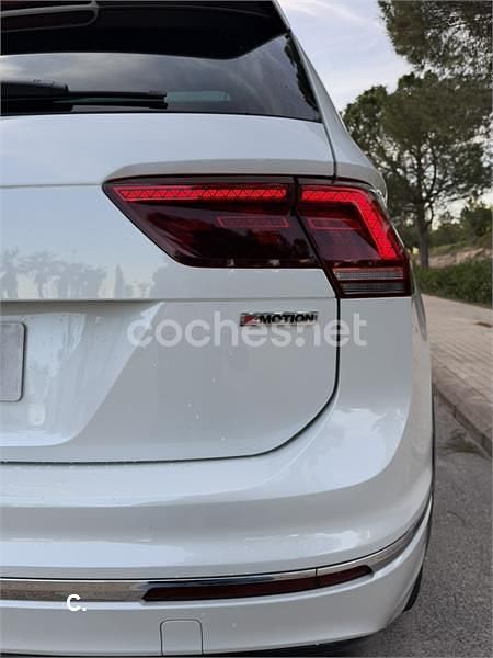 Usado VW Tiguan Sportline 190 CV (139 kW) 2019 Blanco SUV