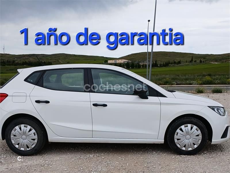 Usado Seat Ibiza Reference 95 CV (69 kW) 2018 Blanco Berlina