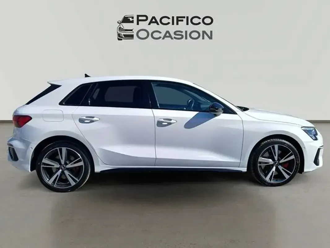Usado Audi A3 Sportback e-tron Competition 150 CV (110 kW) 2022 Blanco Utilitario