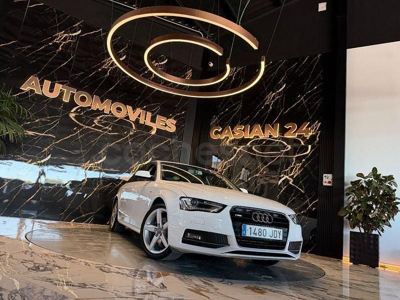 Begagnad Audi A4 S-Line 150 HK (110 kW) 2015 Vit Sedan