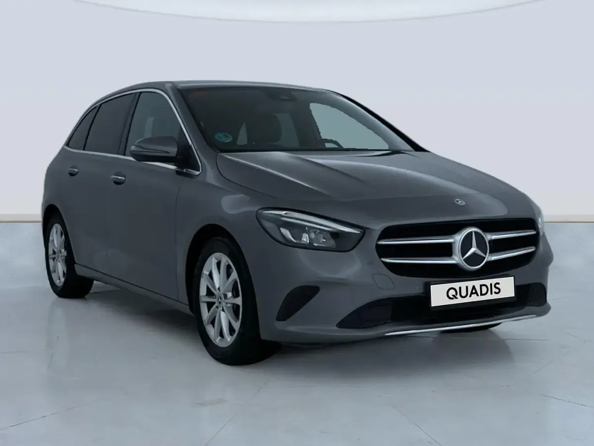 Usado Mercedes B200 163 CV (119 kW) 2021 Gris Utilitario