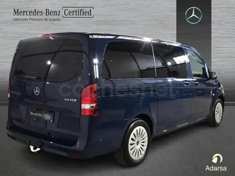Usado Mercedes Vito 136 CV (100 kW) 2024 Azul Van