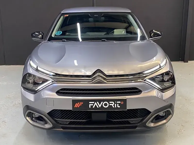Usado Citroën C4 Shine 130 CV (95 kW) 2021 Gris / plata Berlina