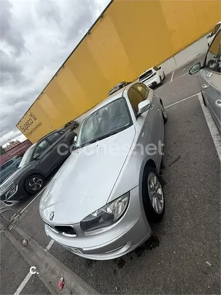 Usado BMW 116 122 CV (89 kW) 2010 Gris / plata Utilitario
