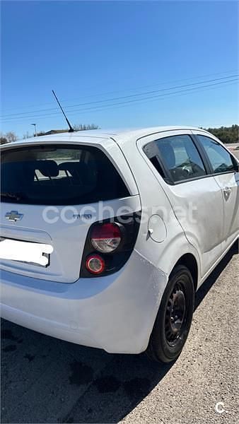 Usado Chevrolet Aveo LTZ 95 CV (69 kW) 2011 Blanco Berlina