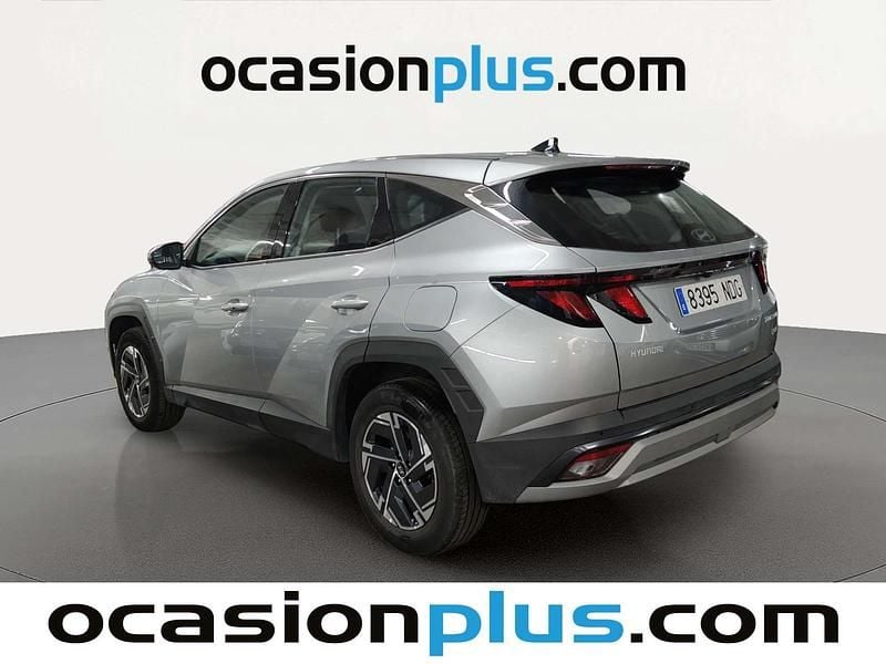 Usado Hyundai Tucson 215 CV (158 kW) 2025 Gris plata SUV