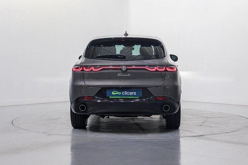 Usado Alfa Romeo Tonale Veloce 280 CV (205 kW) 2023 Gris SUV