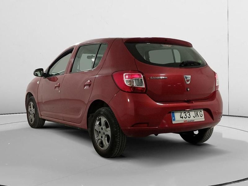 Usado Dacia Sandero 90 CV (66 kW) 2015 Rojo Berlina