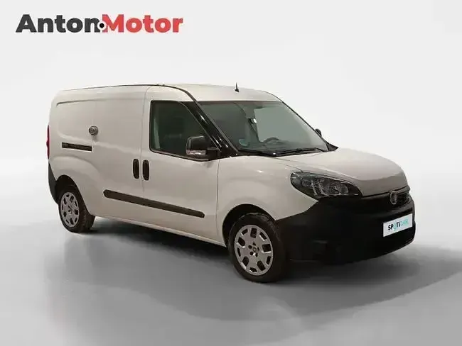 Usado Fiat Doblò 120 CV (88 kW) 2021 Blanco Monovolumen
