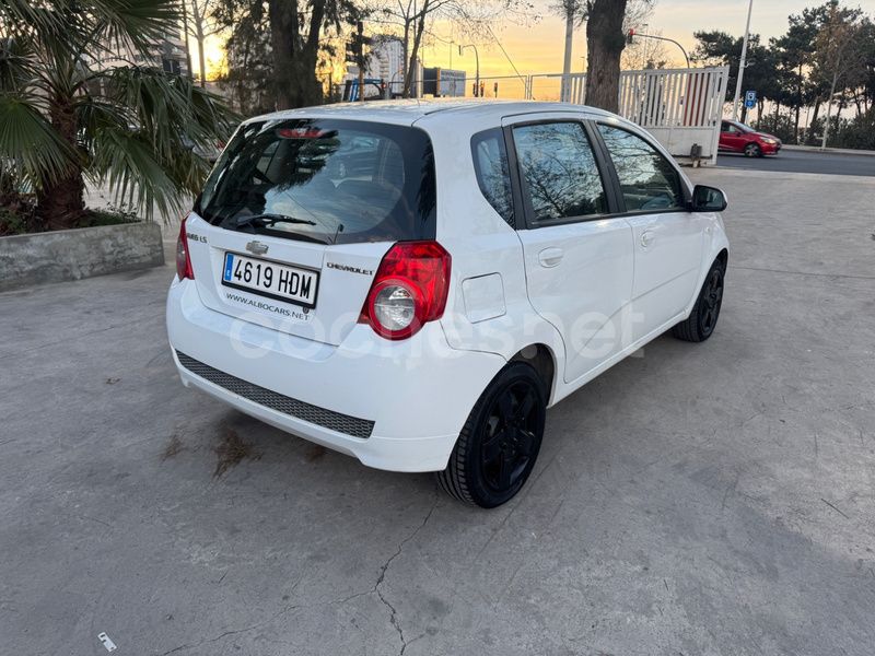 Usado Chevrolet Aveo LS 86 CV (63 kW) 2011 Blanco Berlina