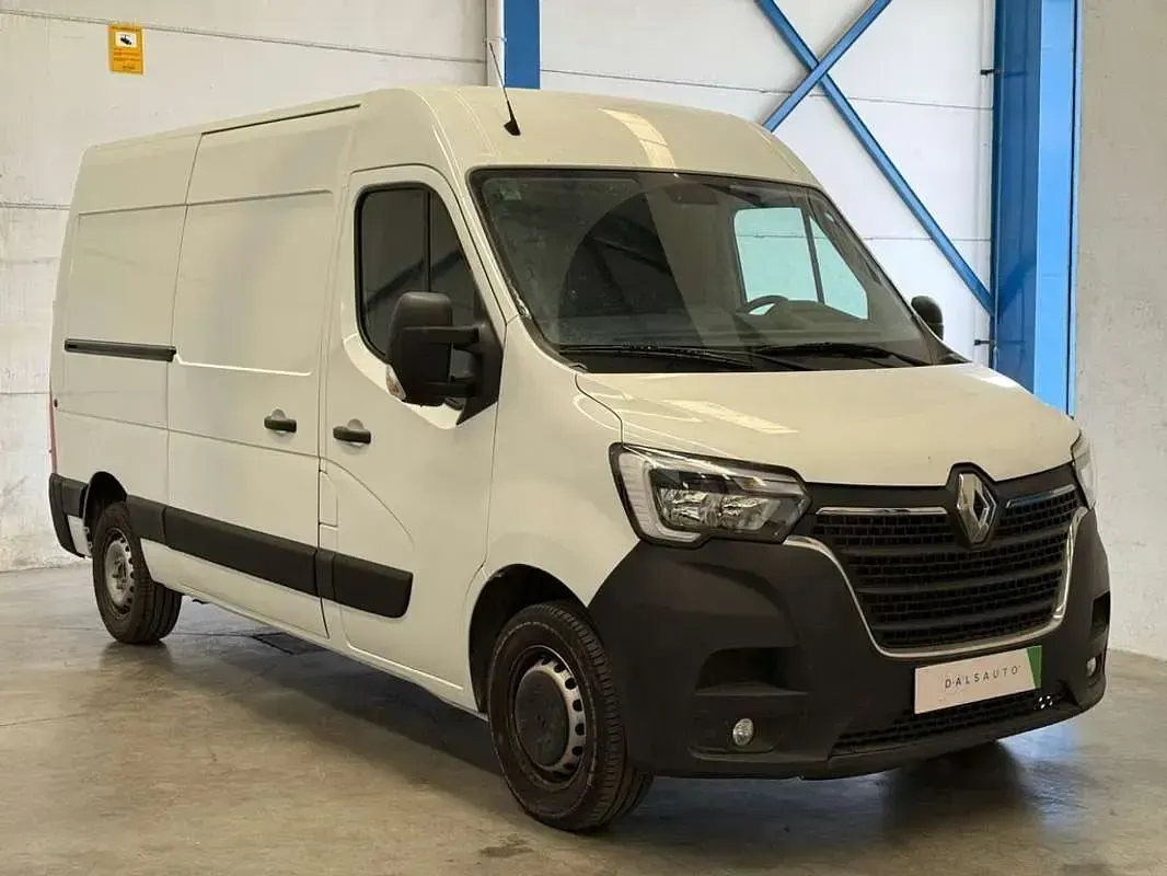 Usado Renault Master 135 CV (99 kW) 2021 Blanco Monovolumen