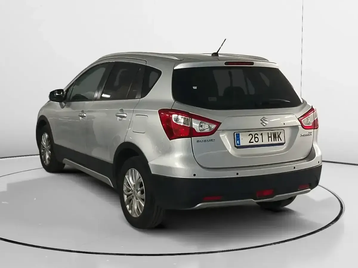 Usado Suzuki SX4 S-Cross GLX 120 CV (88 kW) 2014 Gris Pickup/Camioneta
