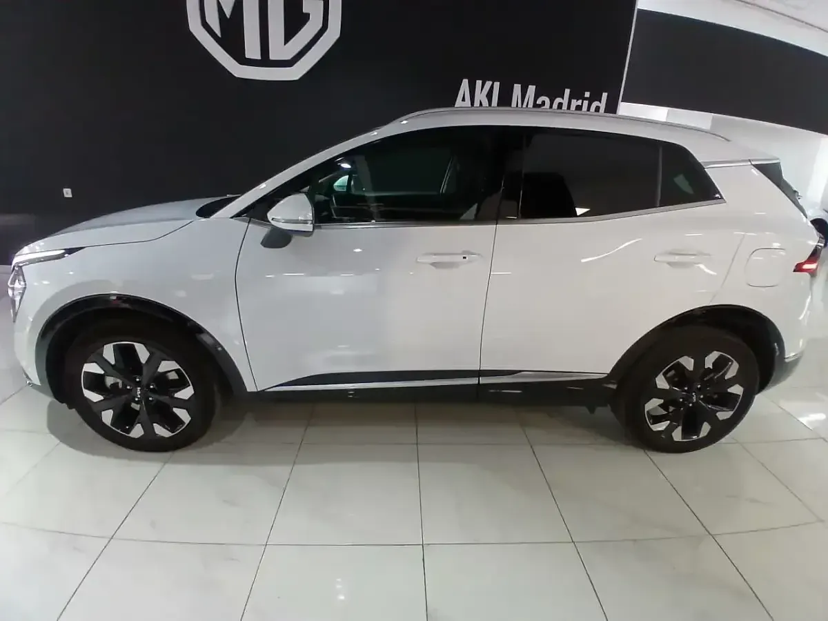 Usado Kia Sportage 252 CV (185 kW) 2025 Blanco SUV