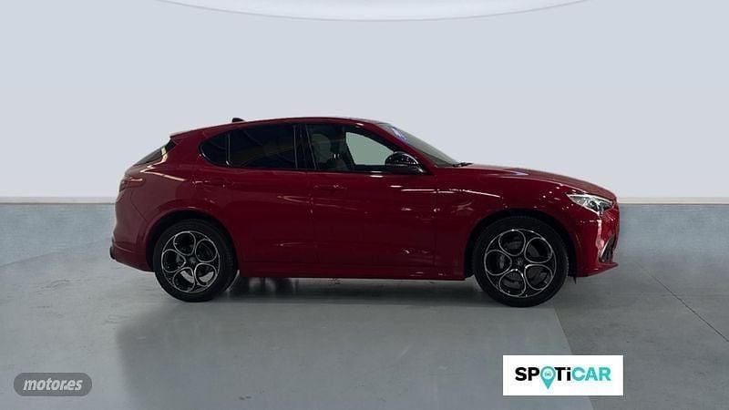 Usado Alfa Romeo Stelvio Veloce 210 CV (154 kW) 2023 Rojo SUV