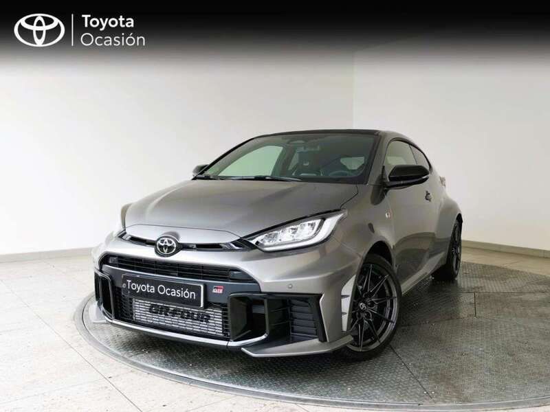 Gris Nuevo 2024 Toyota Yaris Berlina | 50.400 € (Caro) - Imagen 1/4