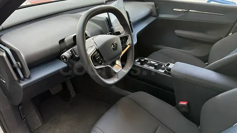 Usado Volvo EX30 Core 200 kW (272 CV) 2025 Eléctrico SUV